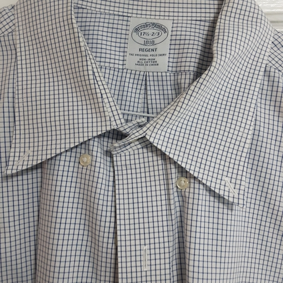 2 Brooks Brothers 17.5/33 Regent long sleeve button downs - Picture 7 of 11